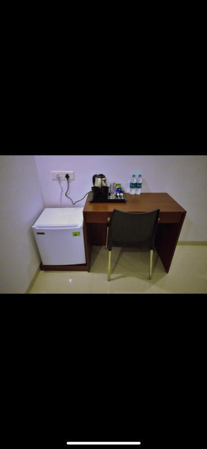 Appartement Mizzle à Lonavala Extérieur photo